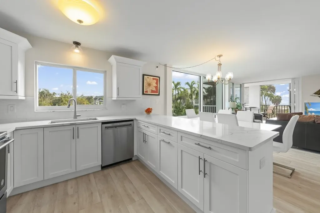 2265 W Gulf Drive Sanibel FL 33957