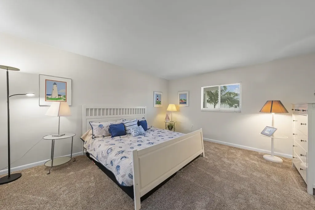 2265 W Gulf Drive Sanibel FL 33957