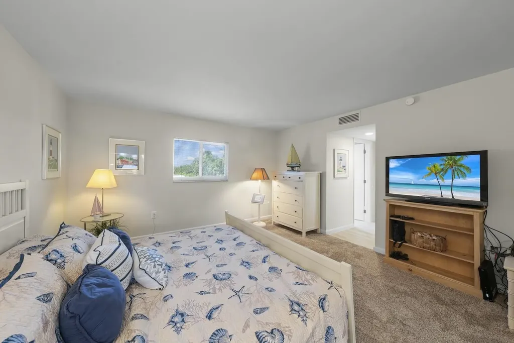 2265 W Gulf Drive Sanibel FL 33957