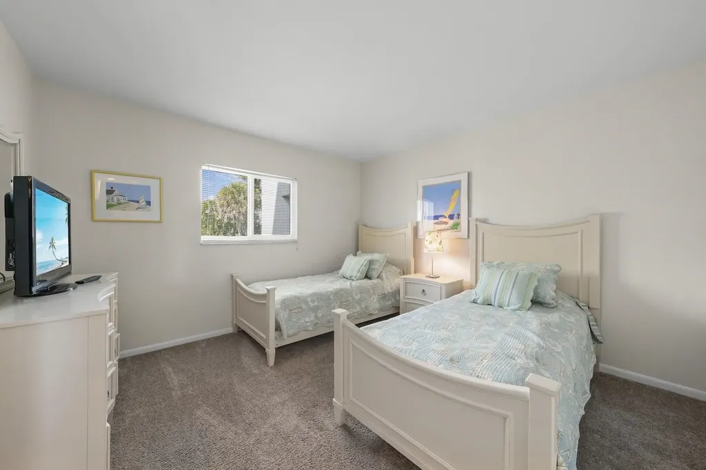 2265 W Gulf Drive Sanibel FL 33957