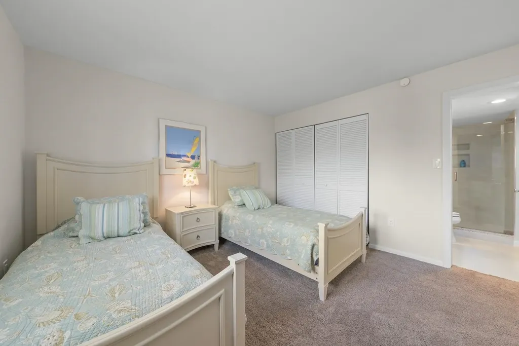 2265 W Gulf Drive Sanibel FL 33957
