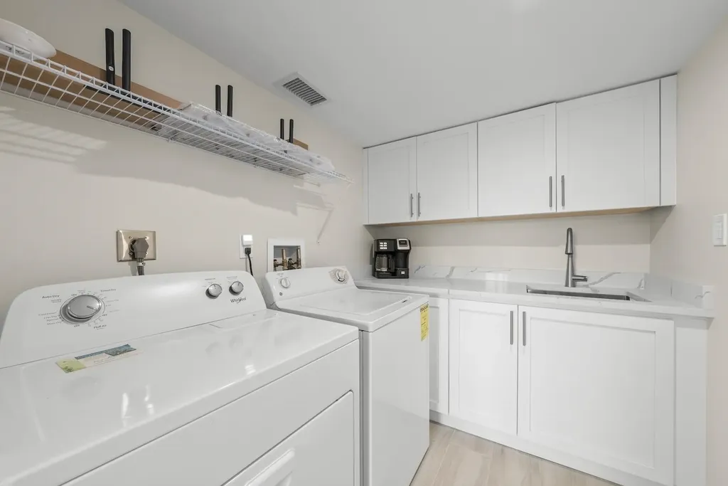 2265 W Gulf Drive Sanibel FL 33957