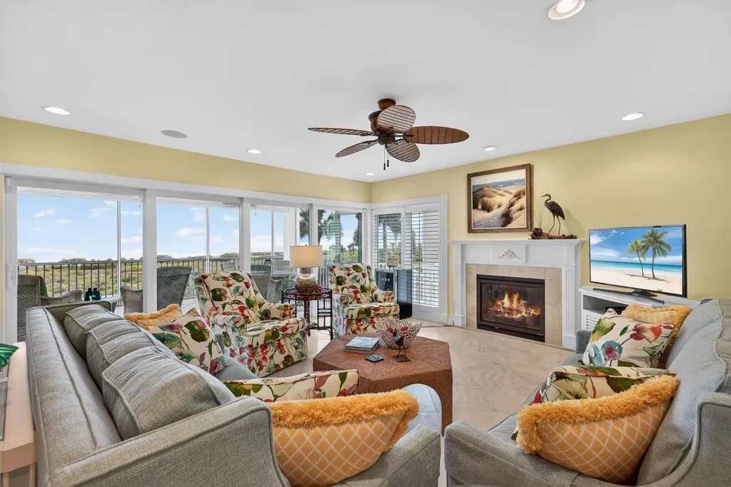 431 Bella Vista Way E Sanibel FL 33957