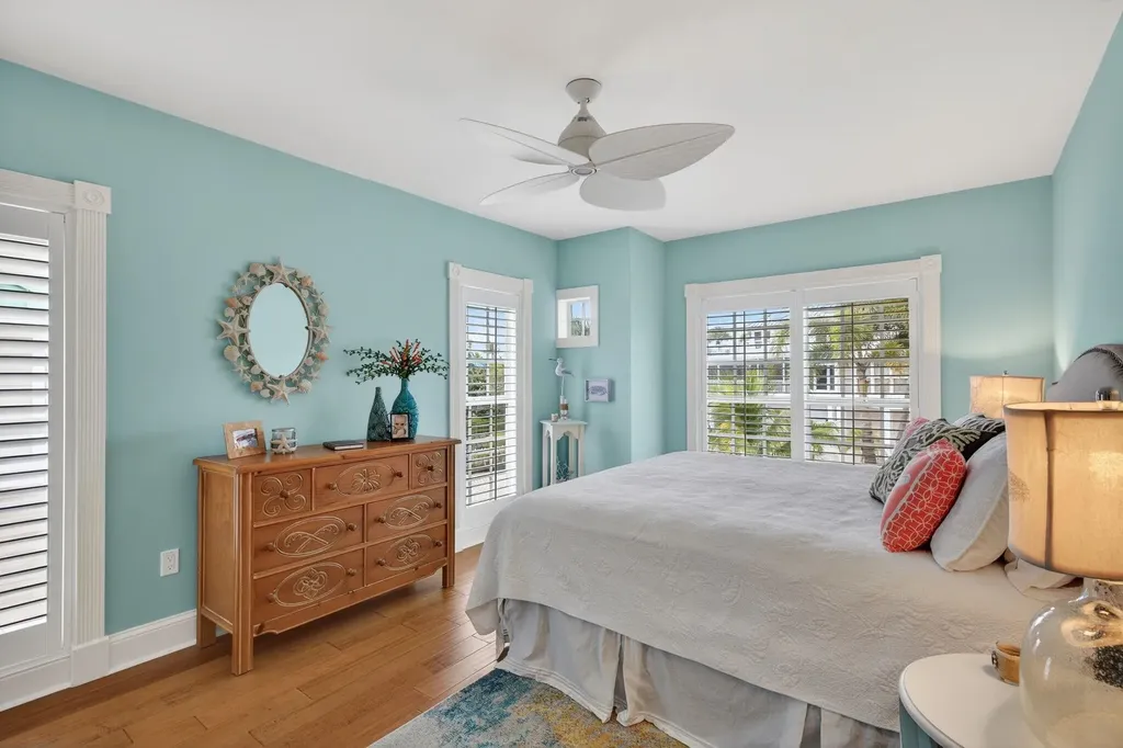 431 Bella Vista Way E Sanibel FL 33957