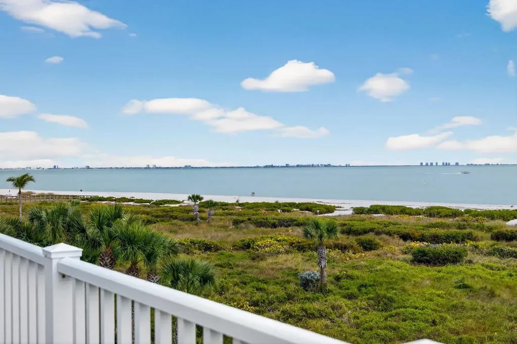 431 Bella Vista Way E Sanibel FL 33957