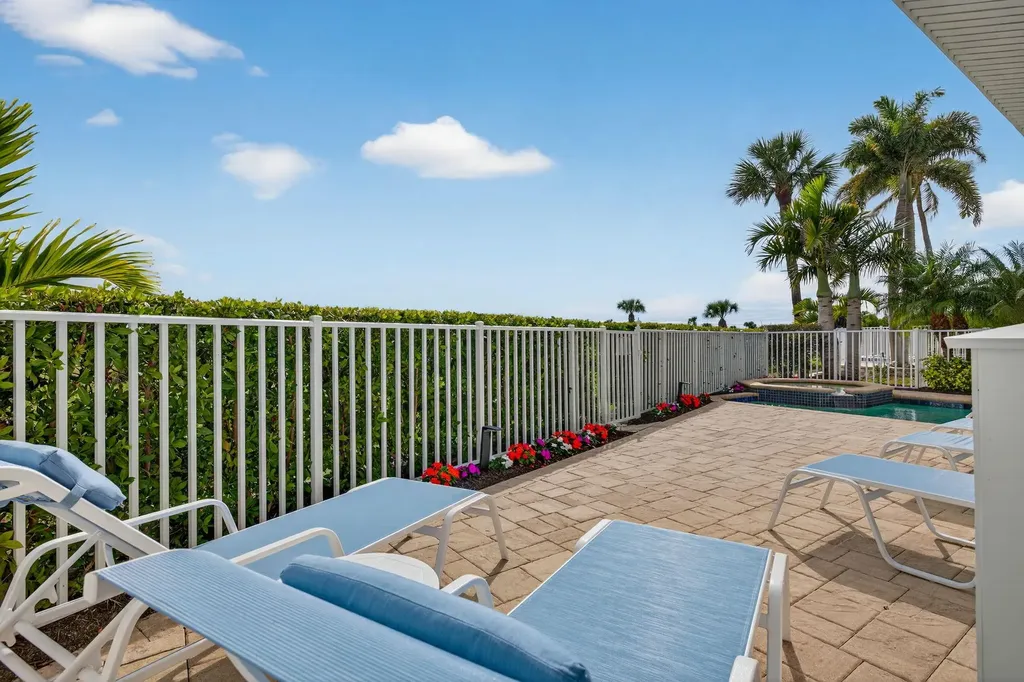 431 Bella Vista Way E Sanibel FL 33957