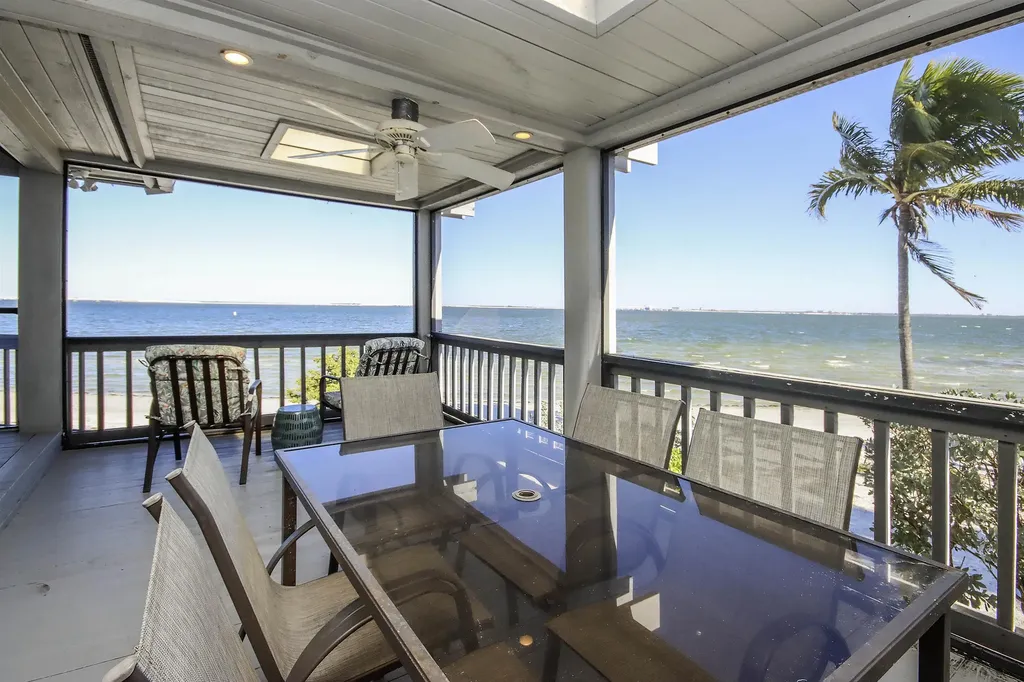 1245 Ferry Road Sanibel FL 33957-7411