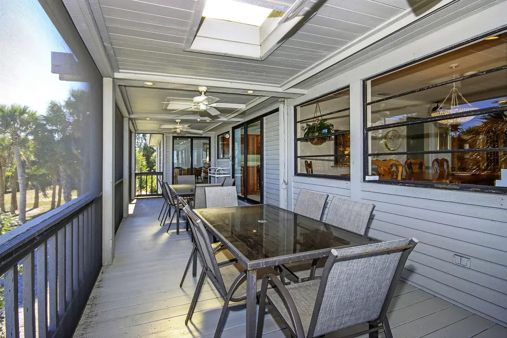 1245 Ferry Road Sanibel FL 33957-7411