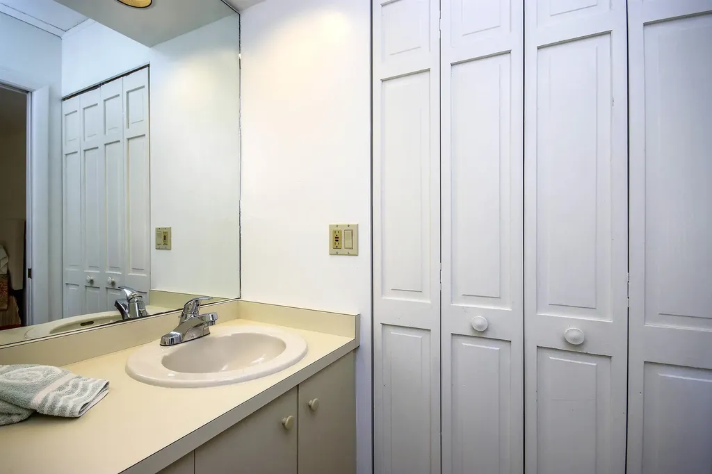 1245 Ferry Road Sanibel FL 33957-7411