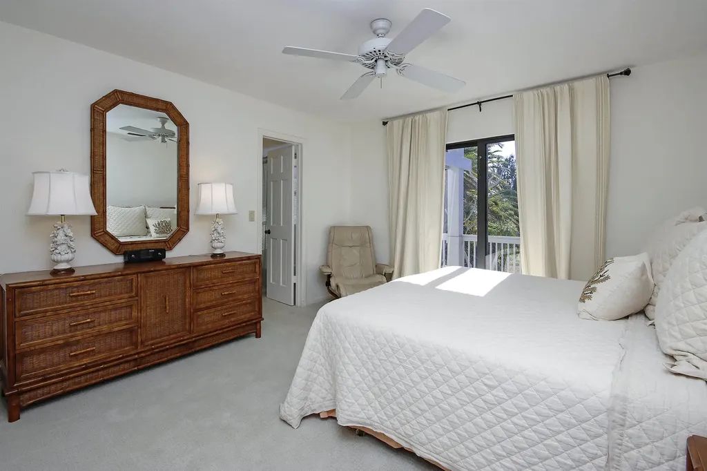 1245 Ferry Road Sanibel FL 33957-7411