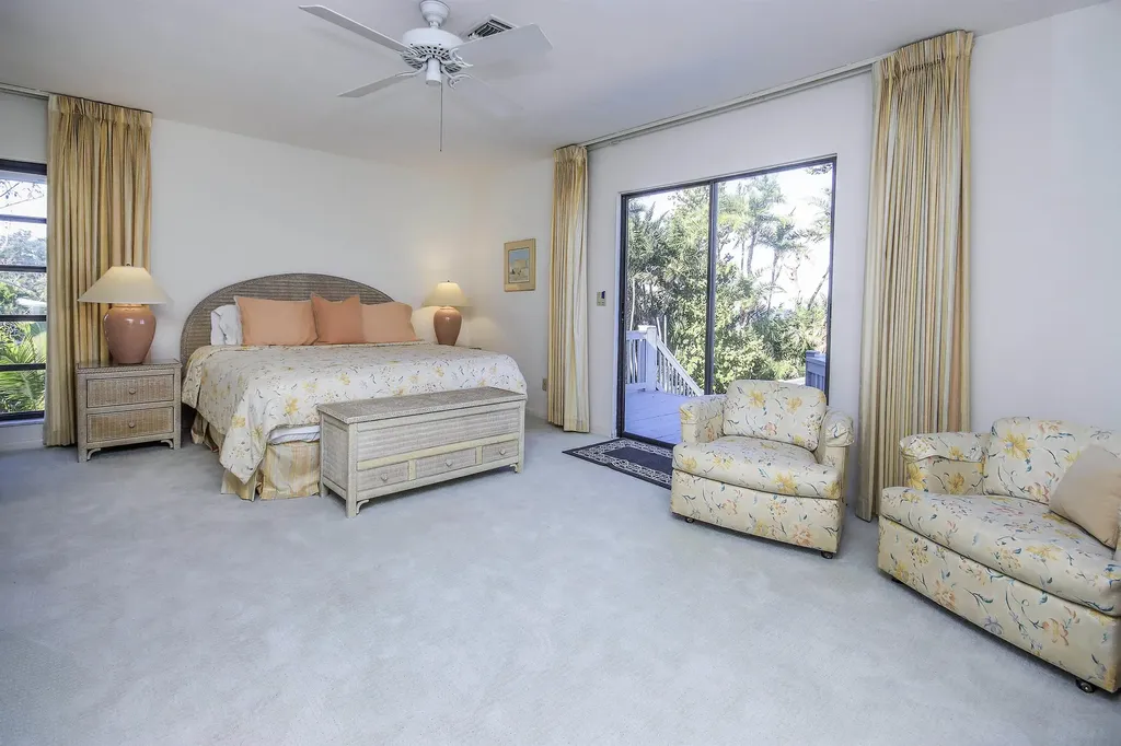 1245 Ferry Road Sanibel FL 33957-7411