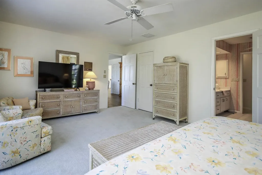 1245 Ferry Road Sanibel FL 33957-7411