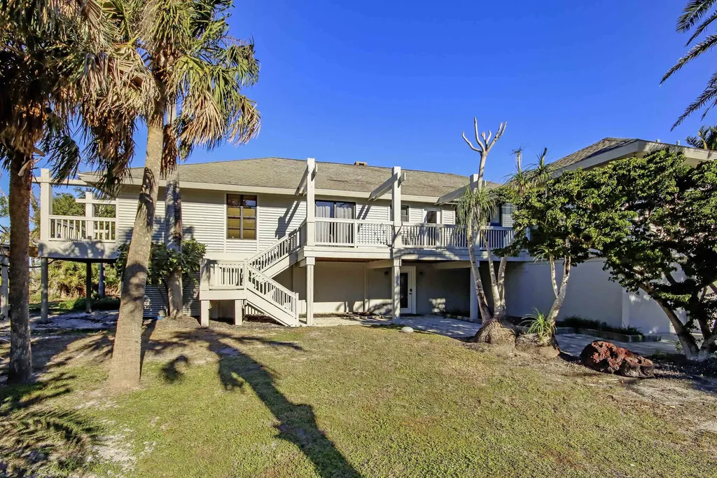 1245 Ferry Road Sanibel FL 33957-7411