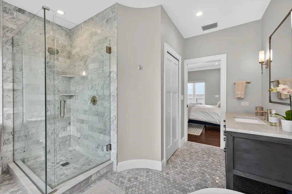 1552 San Carlos Bay Drive Sanibel FL 33957