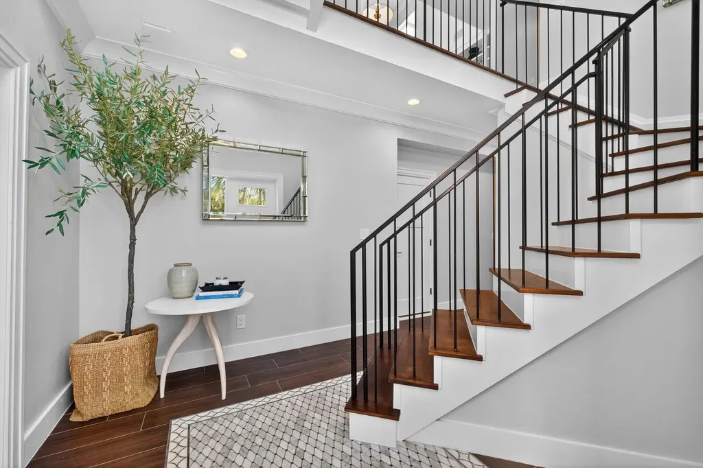 1552 San Carlos Bay Drive Sanibel FL 33957