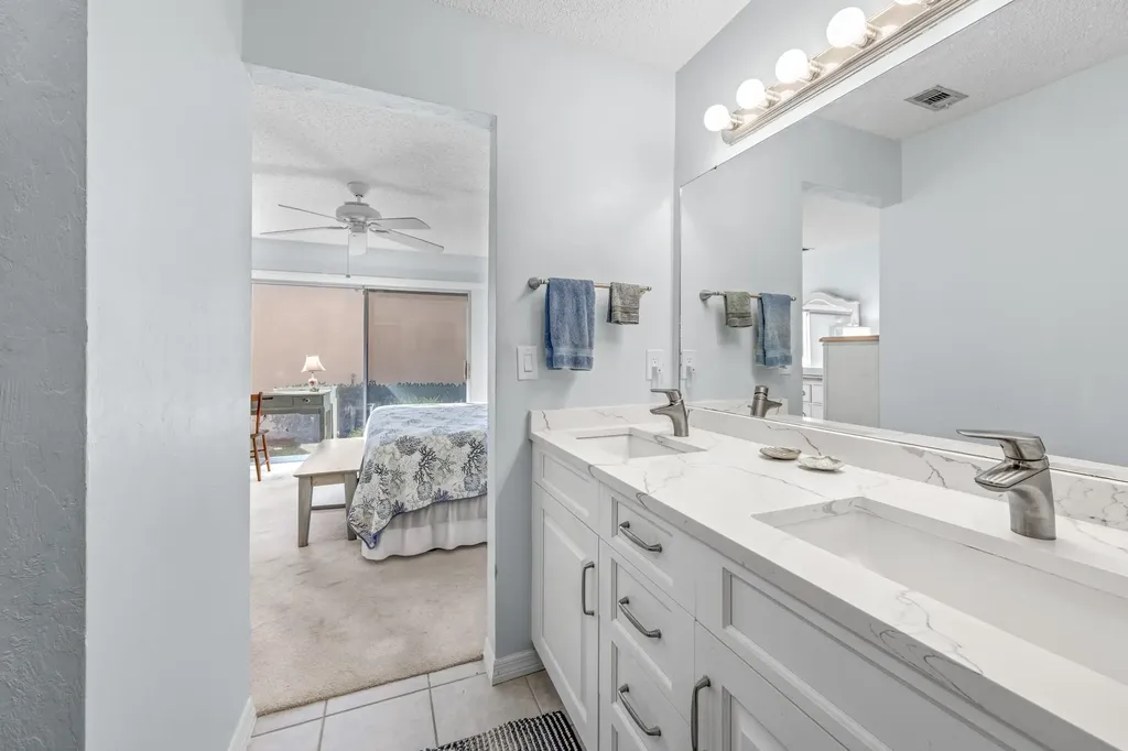 6486 Royal Woods Drive Fort Myers FL 33908-6192