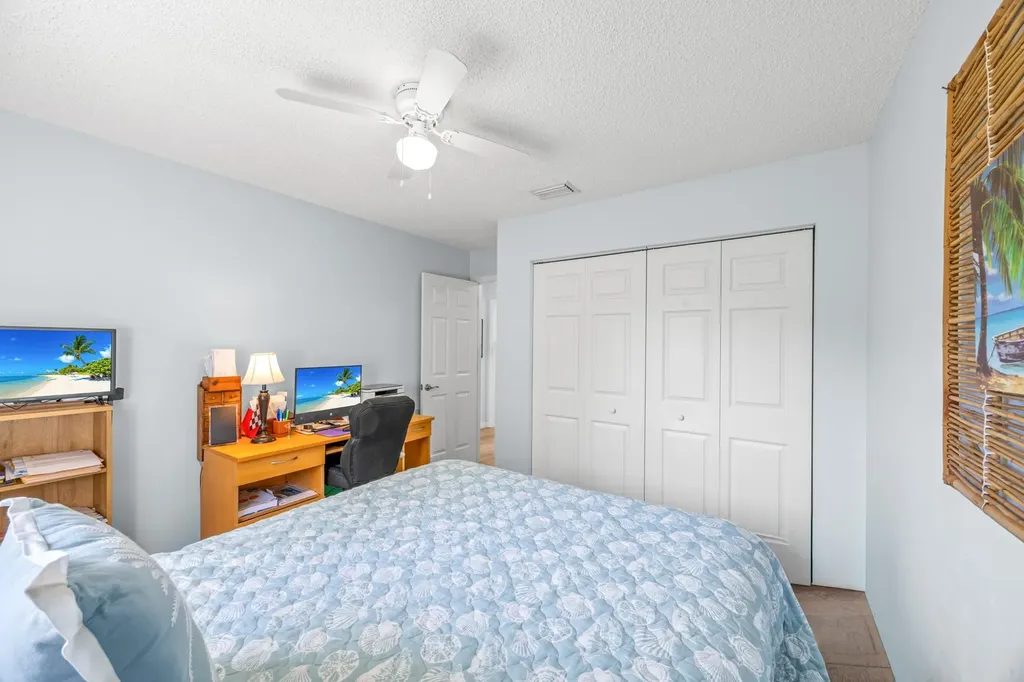 6486 Royal Woods Drive Fort Myers FL 33908-6192
