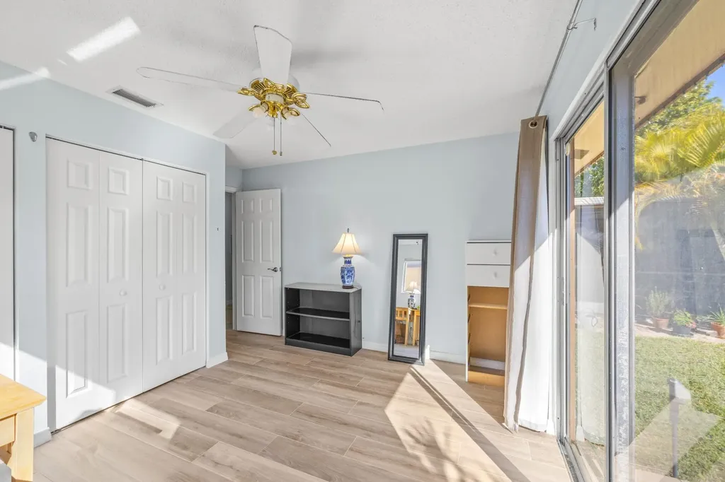 6486 Royal Woods Drive Fort Myers FL 33908-6192
