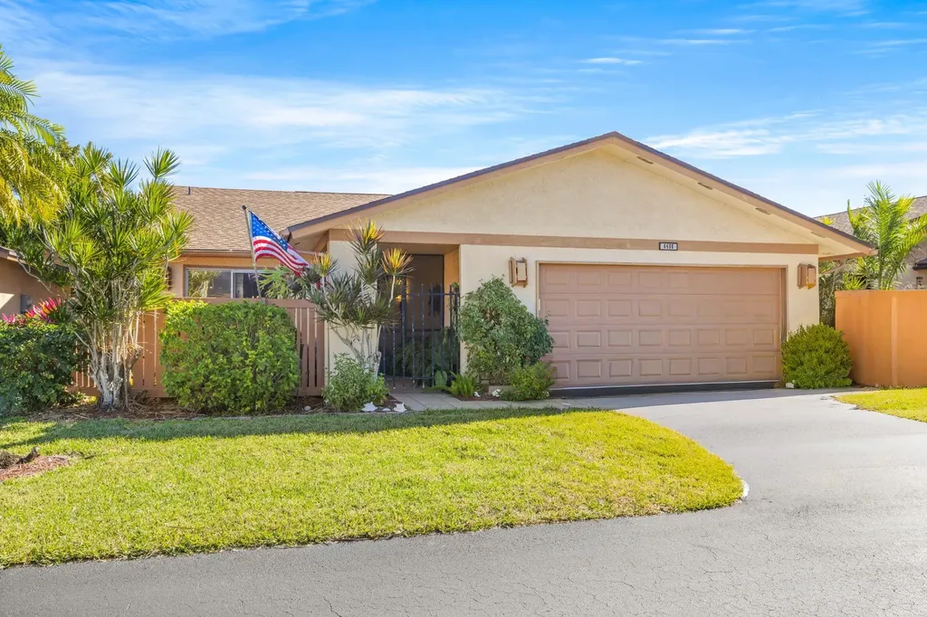 6486 Royal Woods Drive Fort Myers FL 33908-6192