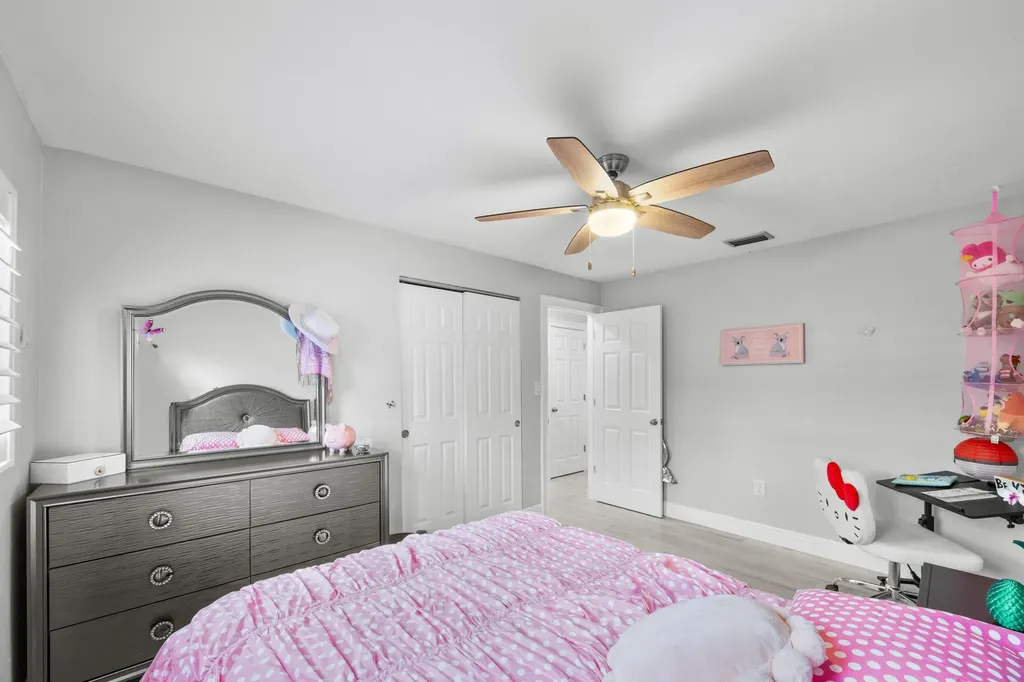 12991 Iona Road Fort Myers FL 33908-1740
