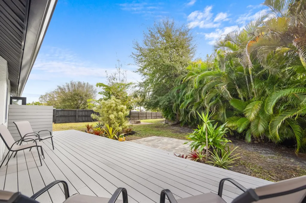 12991 Iona Road Fort Myers FL 33908-1740
