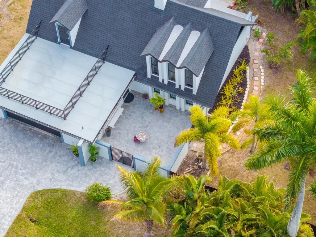 12991 Iona Road Fort Myers FL 33908-1740