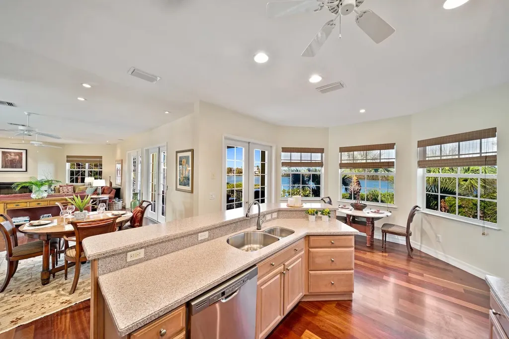 5810 Pine Tree Drive Sanibel FL 33957
