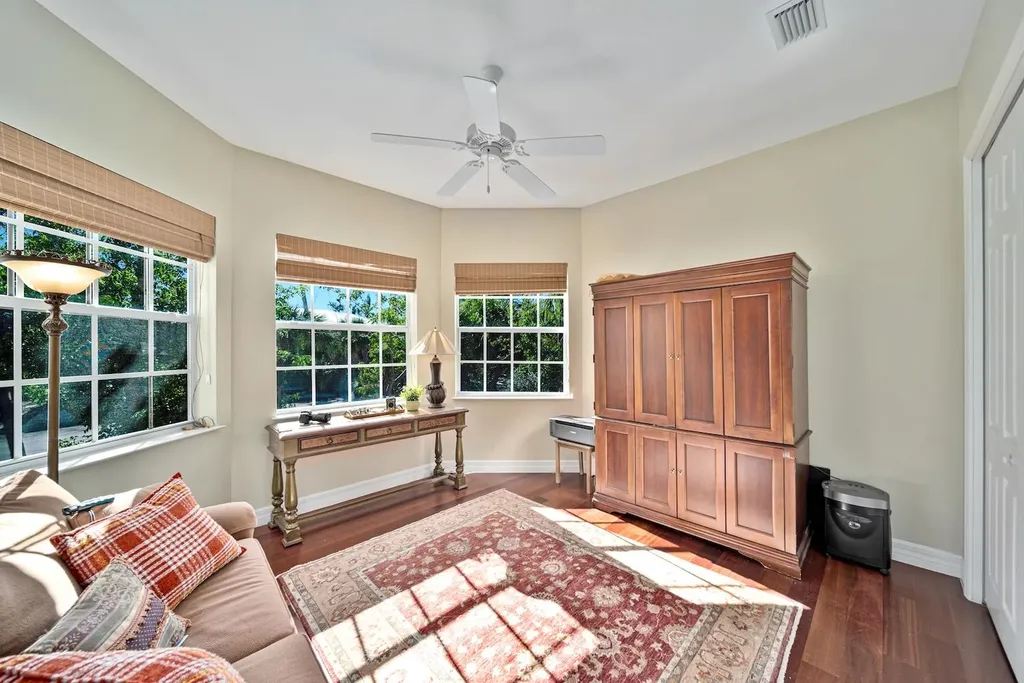 5810 Pine Tree Drive Sanibel FL 33957