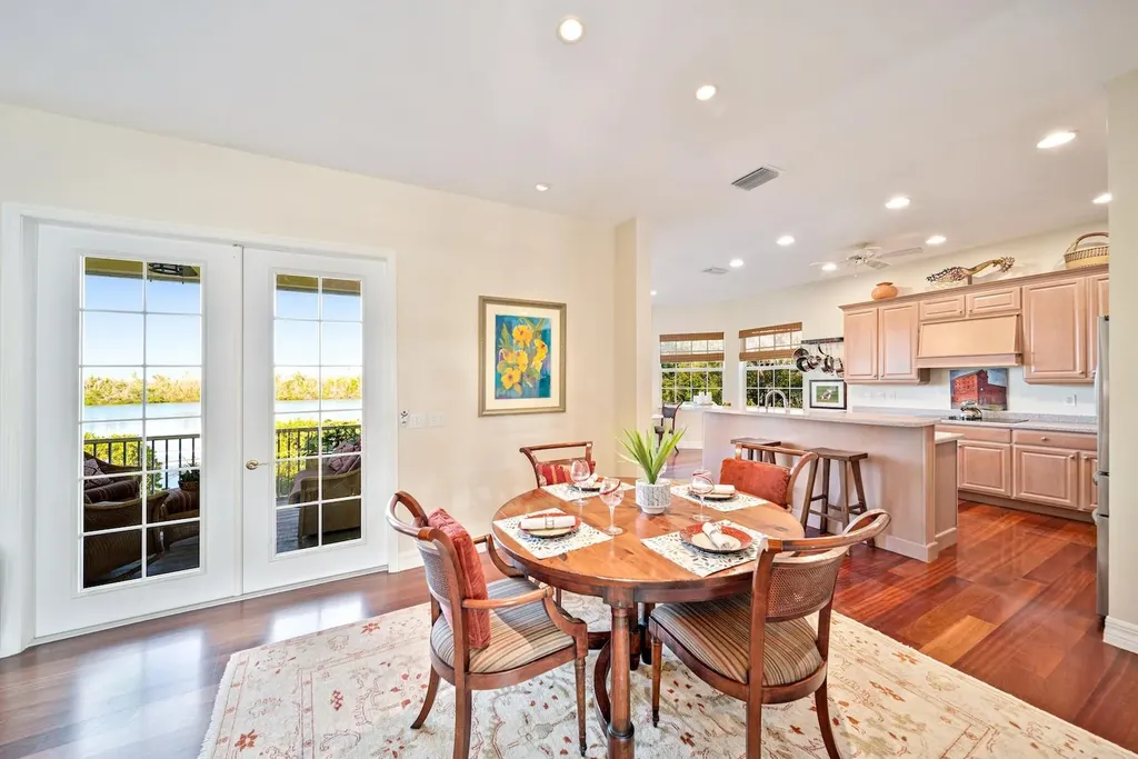5810 Pine Tree Drive Sanibel FL 33957