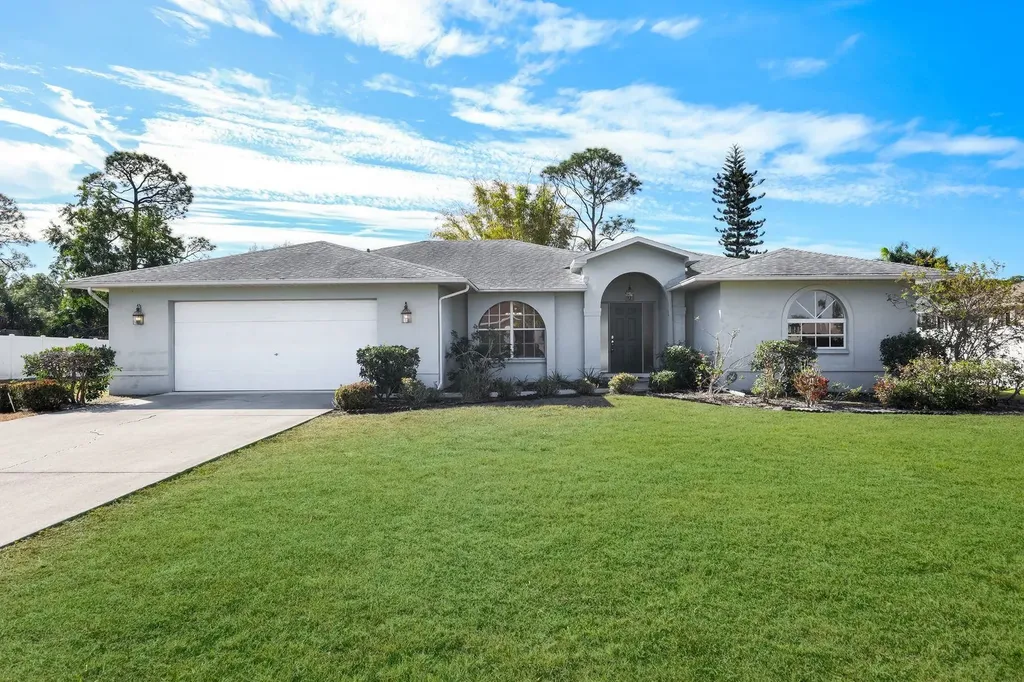 6740 Blake Pledger Court North Fort Myers FL 33917