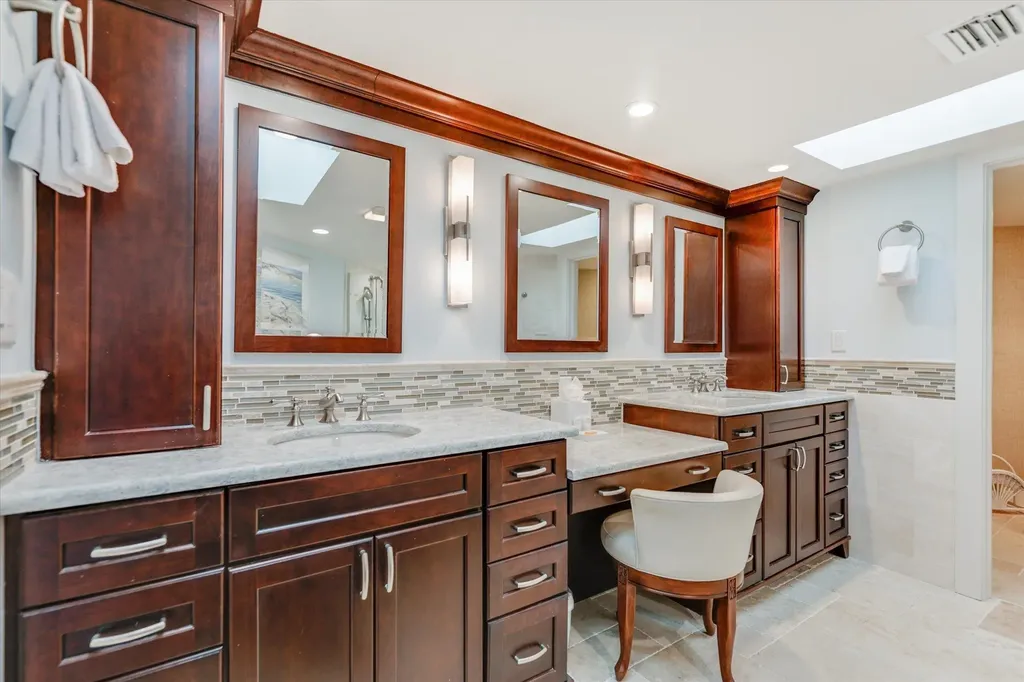 1656 Lands End Village Captiva FL 33924