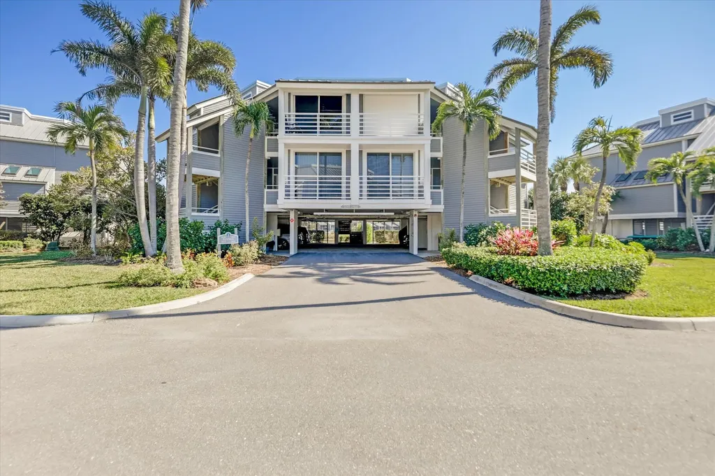 1656 Lands End Village Captiva FL 33924