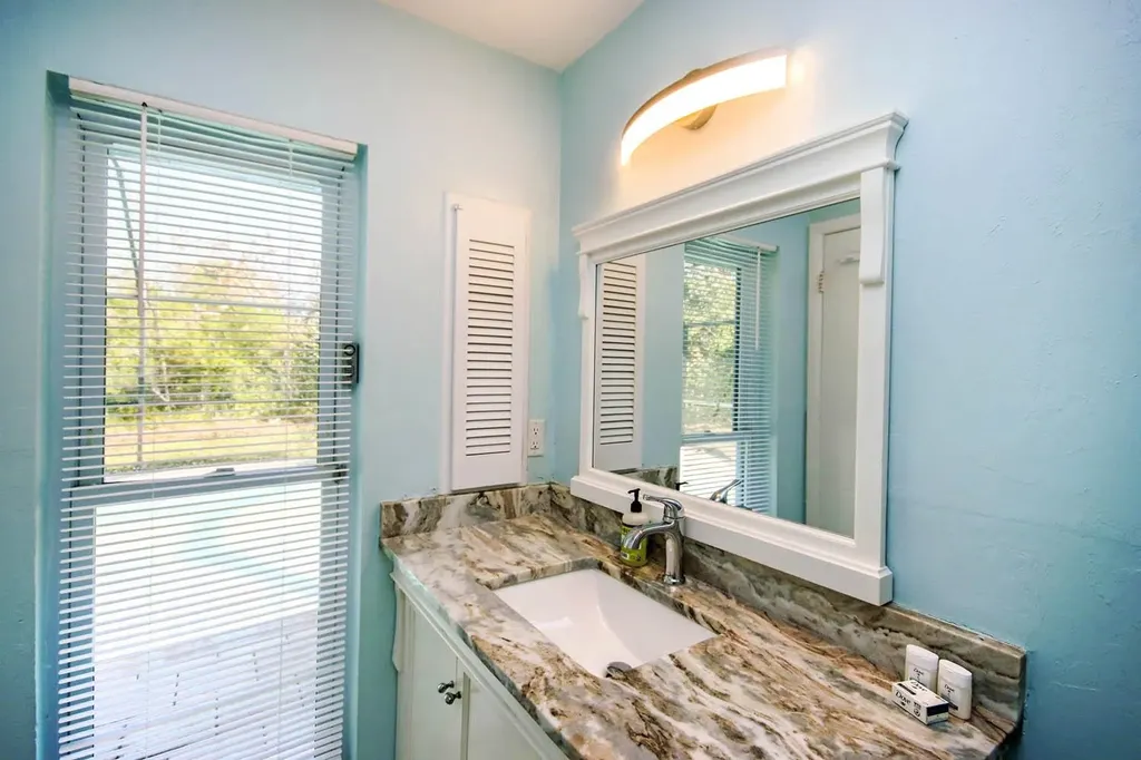 4560 Brainard Bayou Road Sanibel FL 33957