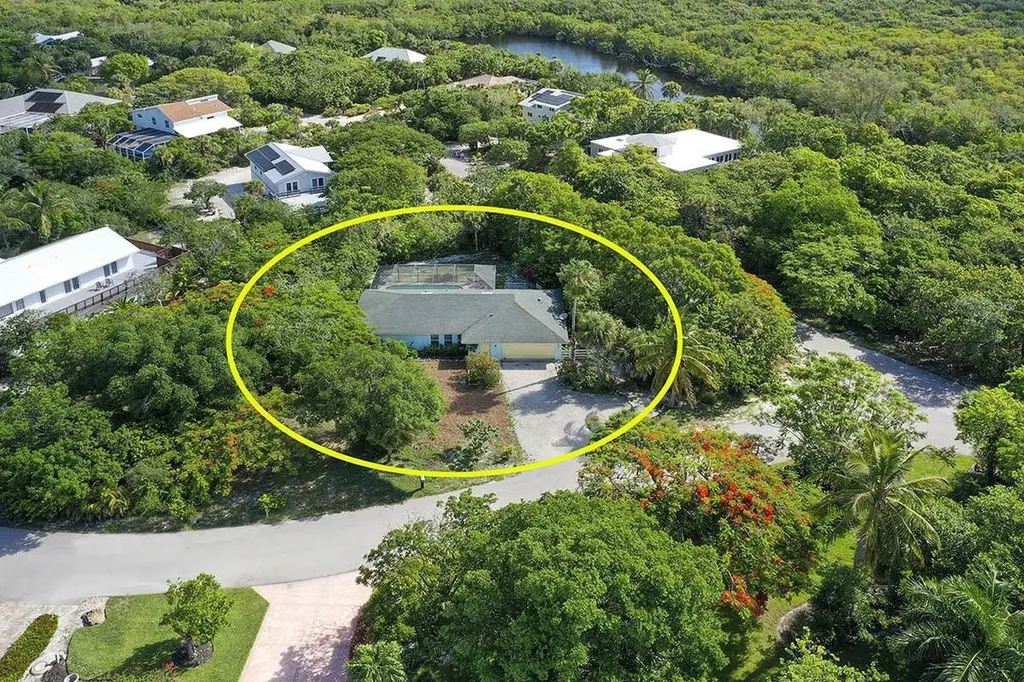 4560 Brainard Bayou Road Sanibel FL 33957