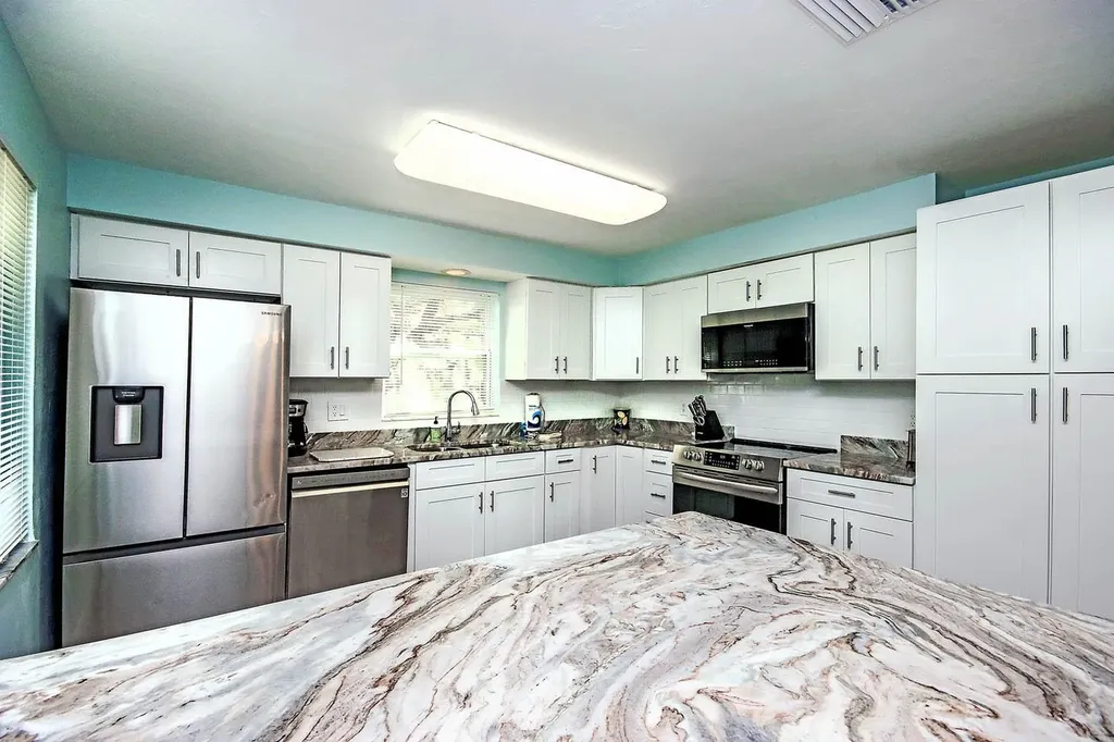 4560 Brainard Bayou Road Sanibel FL 33957