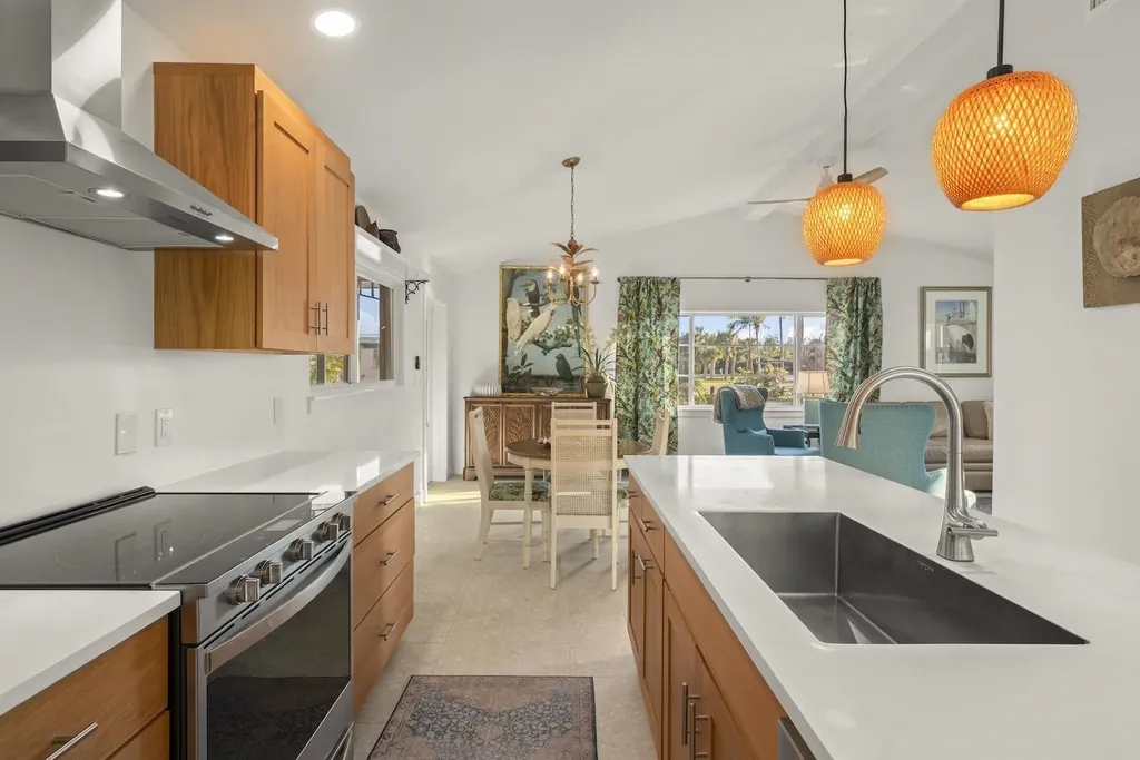 3009 Singing Wind Drive Sanibel FL 33957