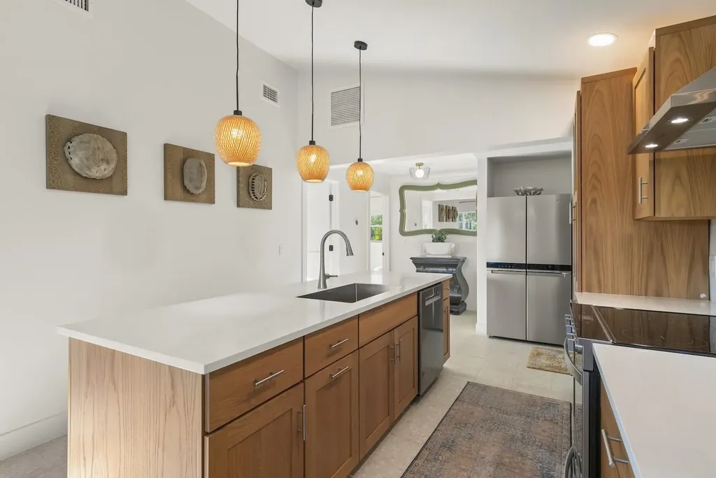 3009 Singing Wind Drive Sanibel FL 33957