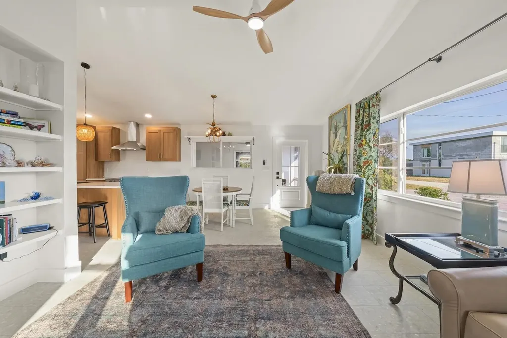 3009 Singing Wind Drive Sanibel FL 33957