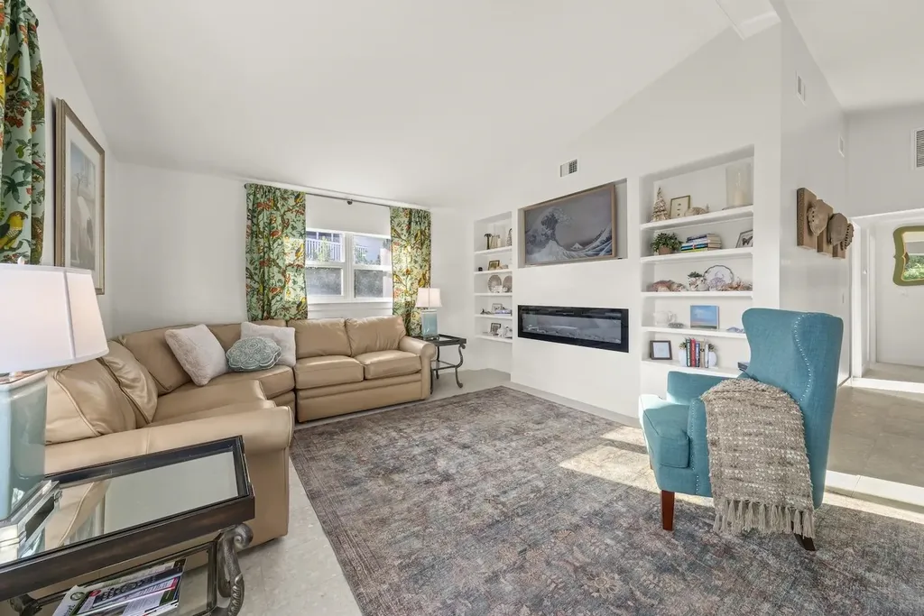 3009 Singing Wind Drive Sanibel FL 33957