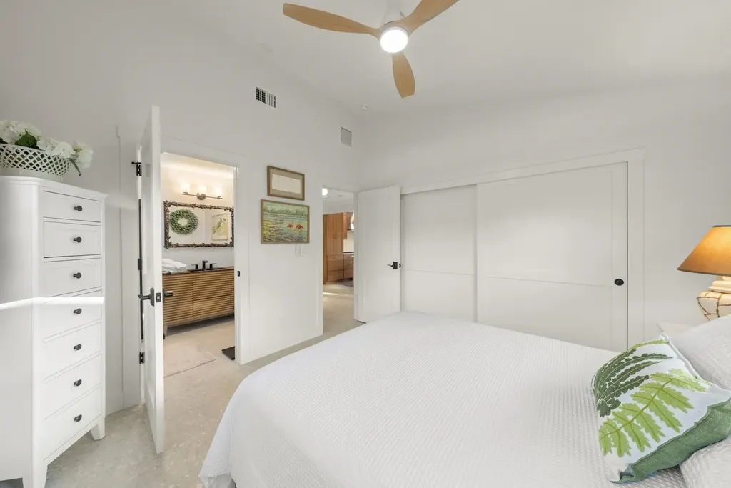 3009 Singing Wind Drive Sanibel FL 33957