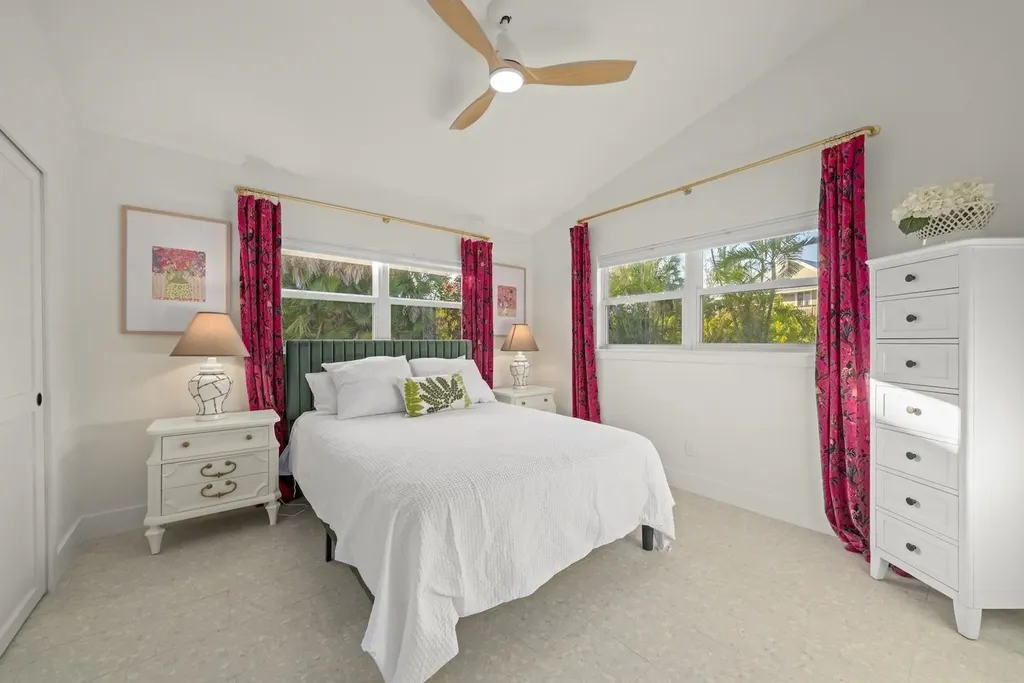 3009 Singing Wind Drive Sanibel FL 33957