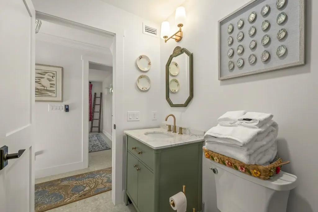 3009 Singing Wind Drive Sanibel FL 33957