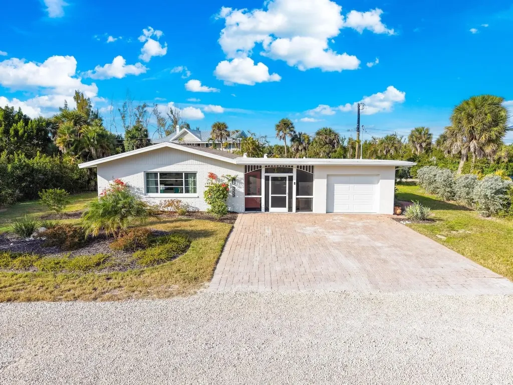 3009 Singing Wind Drive Sanibel FL 33957