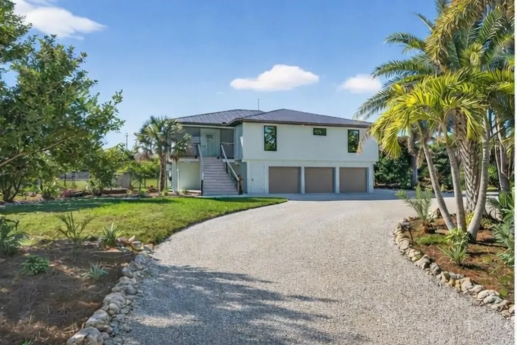 1211 Periwinkle Way Sanibel FL 33957