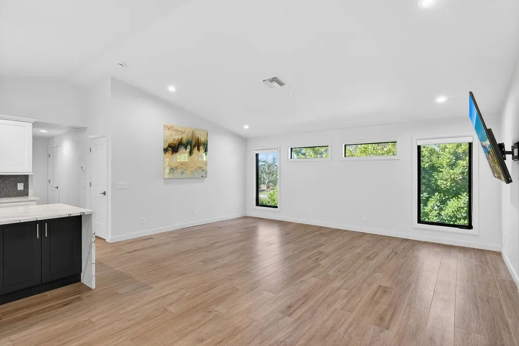 1211 Periwinkle Way Sanibel FL 33957