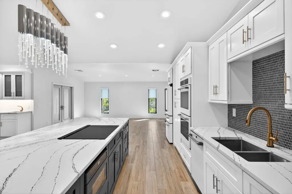 1211 Periwinkle Way Sanibel FL 33957