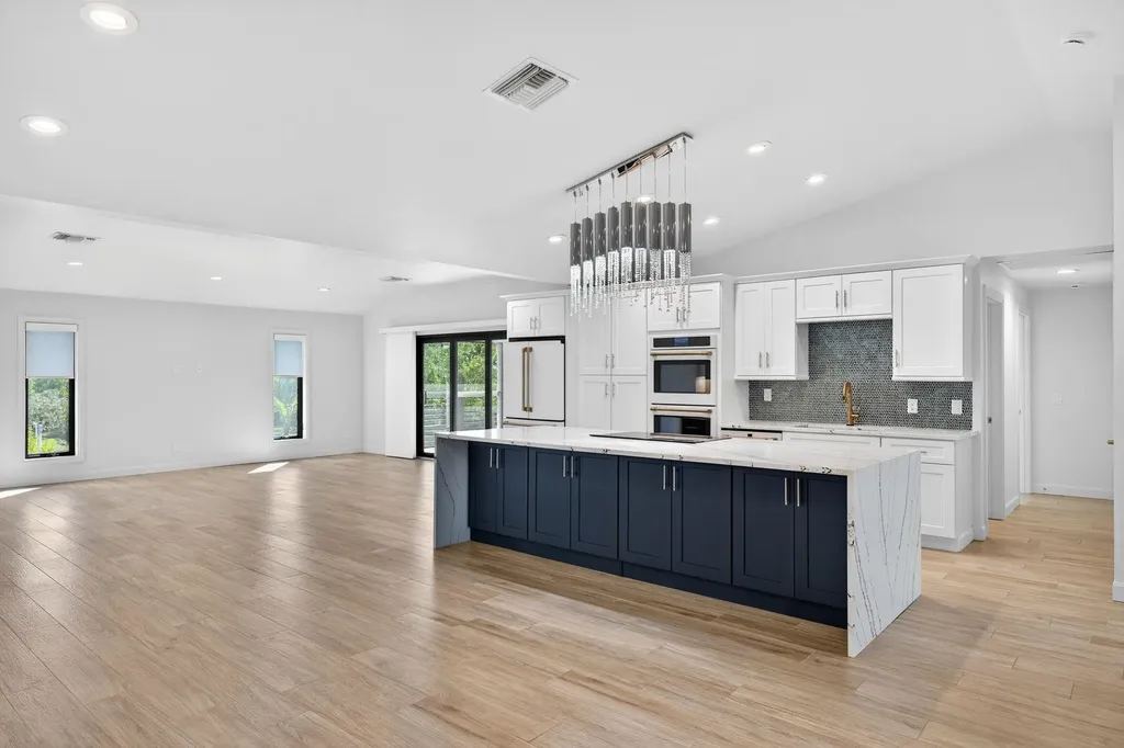 1211 Periwinkle Way Sanibel FL 33957