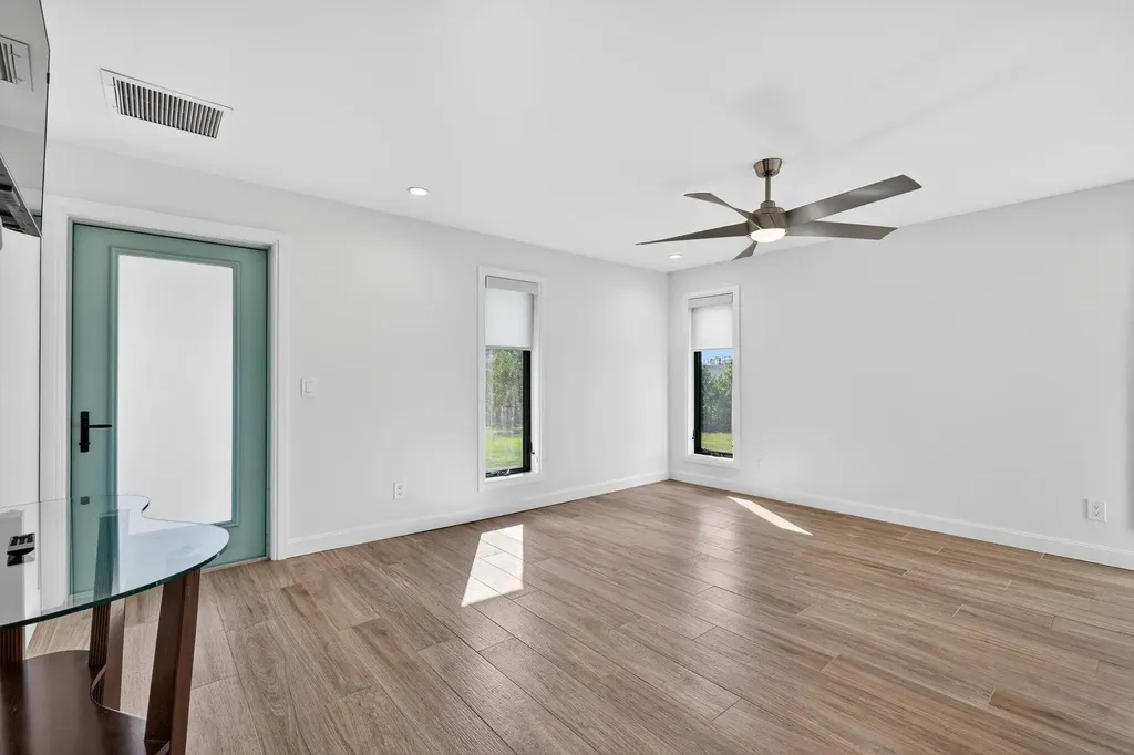 1211 Periwinkle Way Sanibel FL 33957