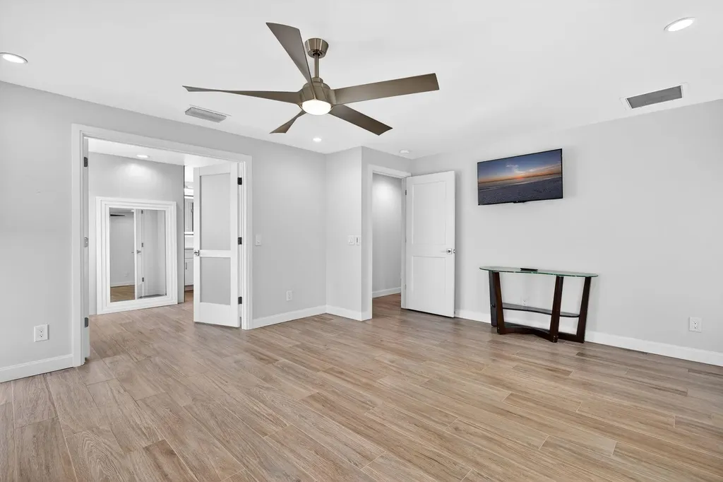 1211 Periwinkle Way Sanibel FL 33957