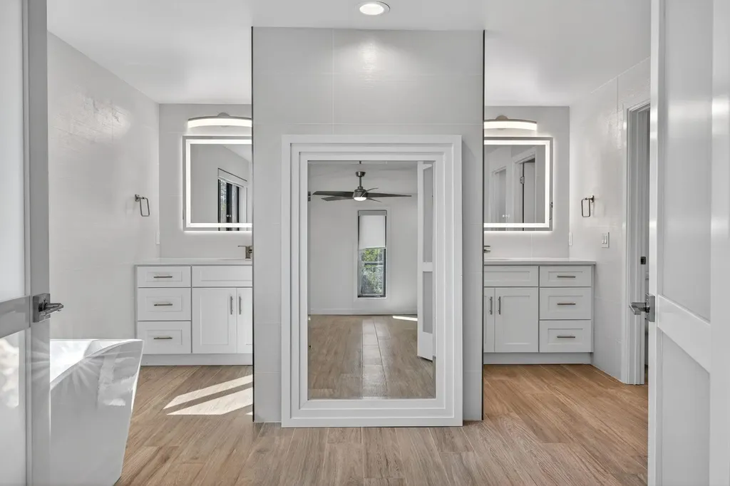 1211 Periwinkle Way Sanibel FL 33957